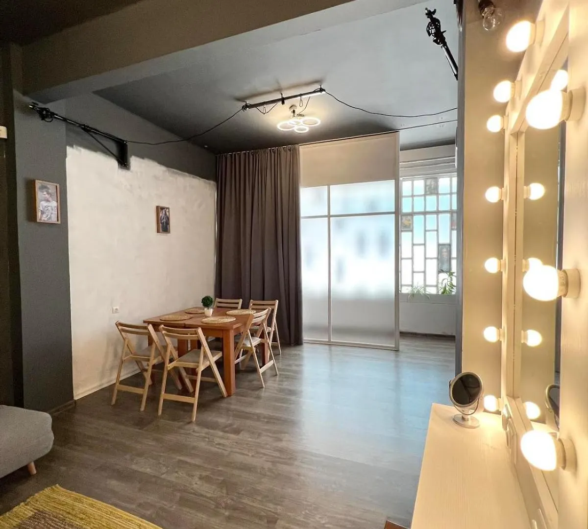 アパート Time Traveling Studio Sofia Cityアパートメント
